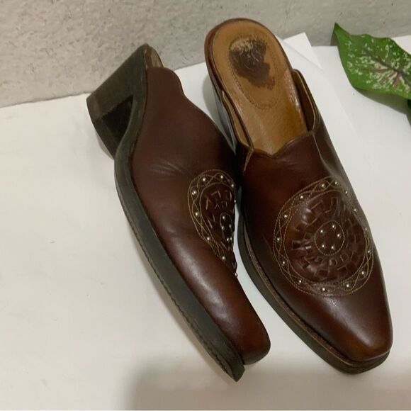 Ariat slip on medallion western studded mules SZ 6.5 B - Picture 4 of 16